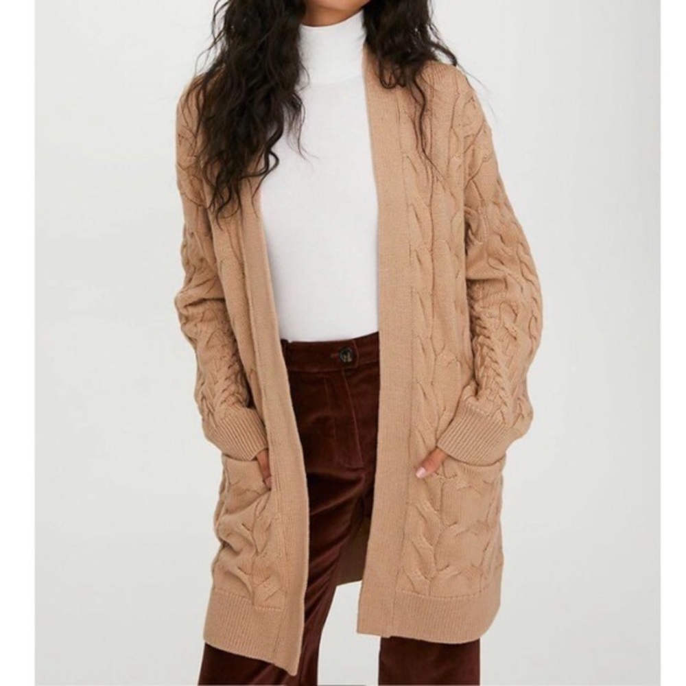 Wilfred Charlisa Cable Knit Cardigan
